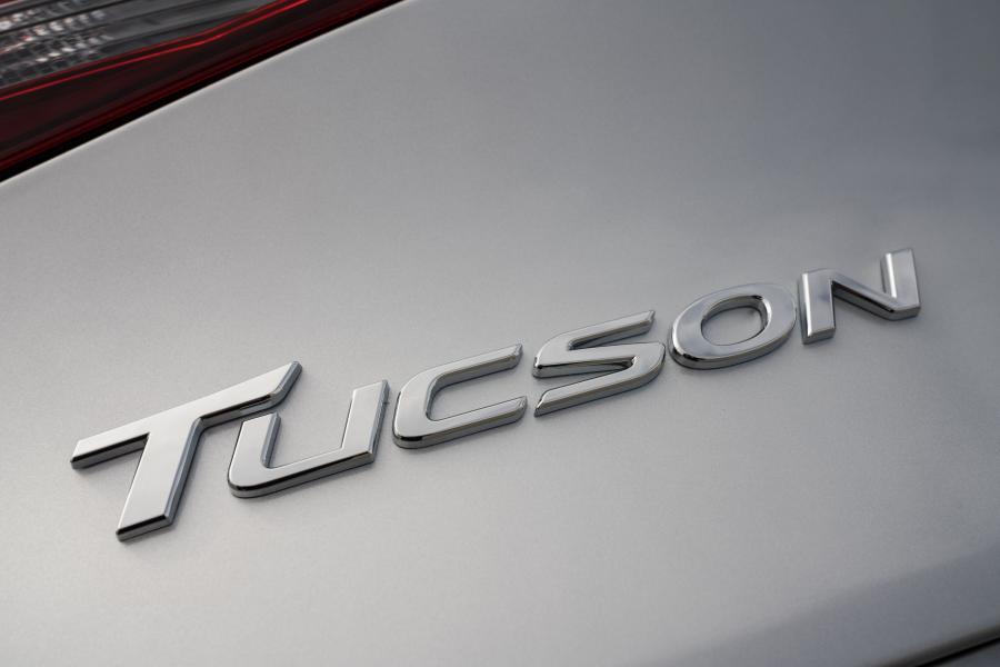 Логотип Hyundai Tucson Limited (TL) 2018 года  (NA) (фото 4 из 68)
